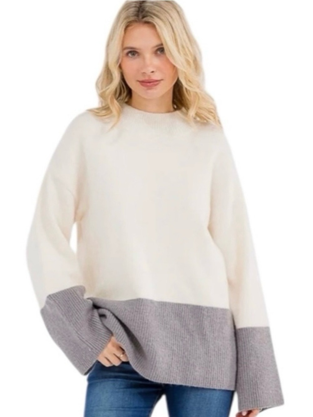 MIRACLE Elegant Two-Tone Design Knit Sweater in Cream & Gray - BRAND NEW